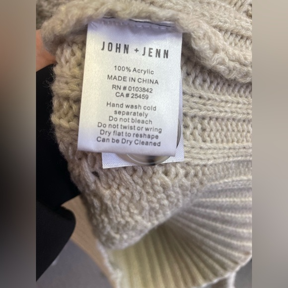 John+Jenn S Sweater - Picture 3 of 5